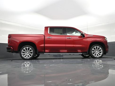 Used 2020 Chevrolet Silverado 1500 High Country w/ Technology Package image 28