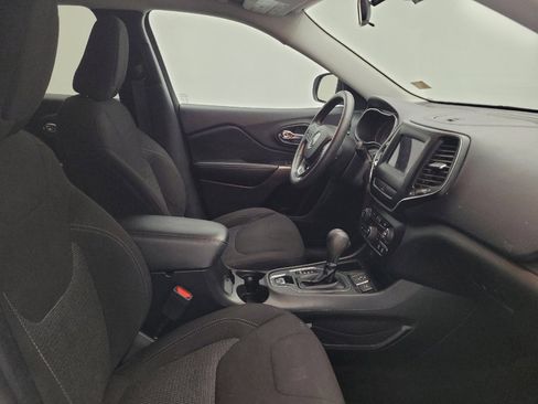 Used 2019 Jeep Cherokee Latitude w/ Popular Appearance Group FWD image 21