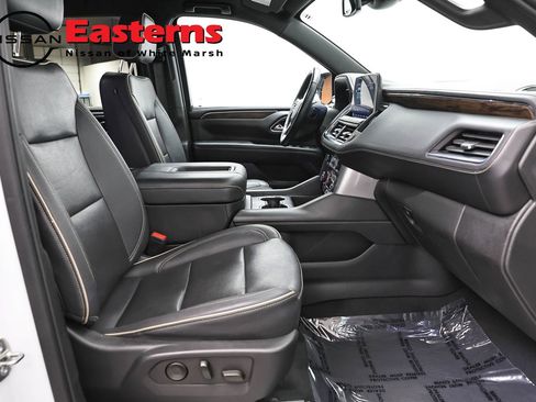 Used 2023 Chevrolet Suburban Premier RWD image 25