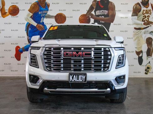 Used 2025 GMC Yukon Denali AWD/4WD image 19