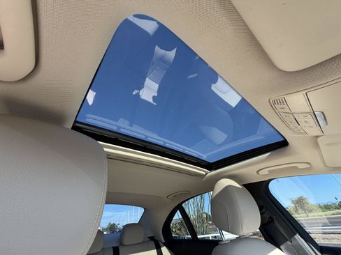 Used 2018 Mercedes-Benz C 300 Sedan image 27