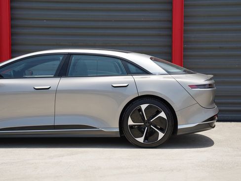 Used 2024 Lucid Air Touring AWD/4WD image 7