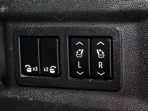 Used 2022 Chevrolet Tahoe Premier image 17