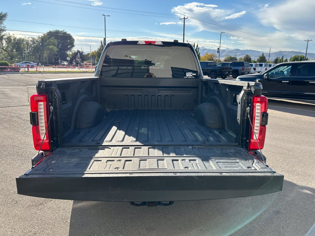 Used 2026 Ford F350 Lariat w/ Black Appearance Package AWD/4WD image 7