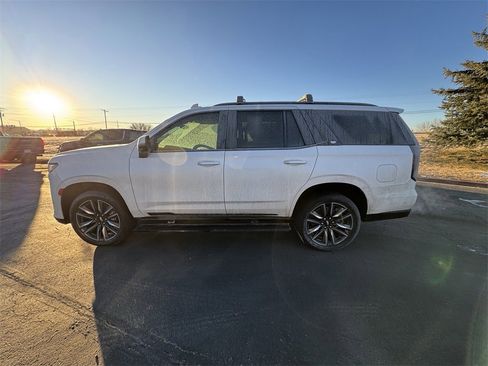 Used 2024 Cadillac Escalade Sport w/ Touring Package image 5