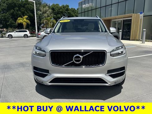 Used 2019 Volvo XC90 T5 Momentum w/ Multimedia Package image 3