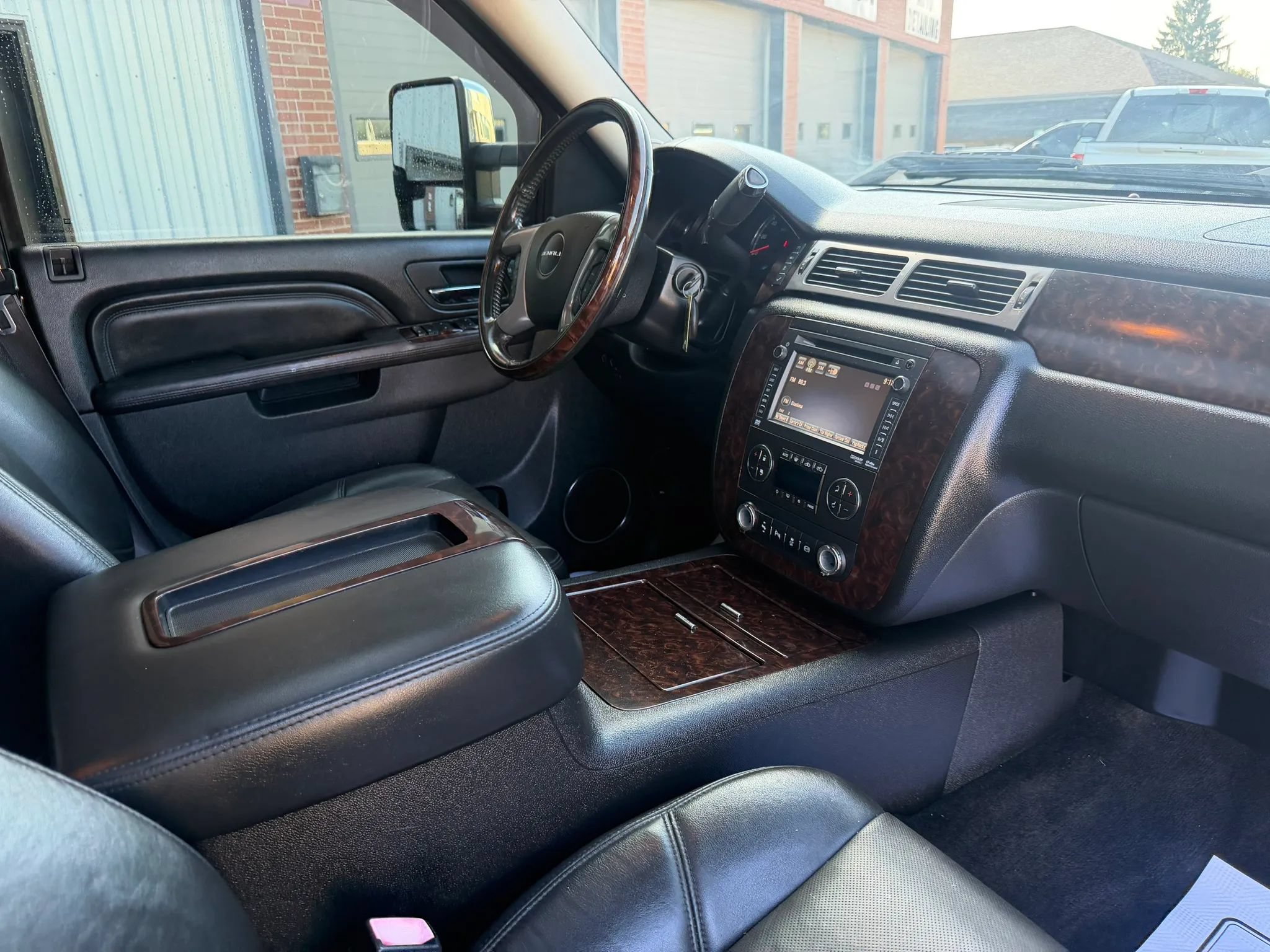 Used 2014 GMC Sierra 2500 Denali AWD/4WD image 26
