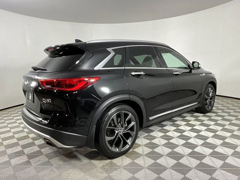 Used 2019 INFINITI QX50 Essential w/ Sensory Package image 4
