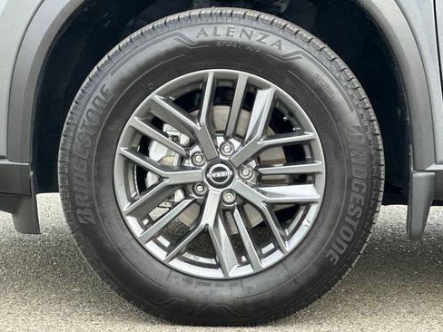 Certified 2025 Nissan Rogue S image 32