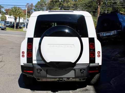 Used 2024 Land Rover Defender 130 Outbound image 8