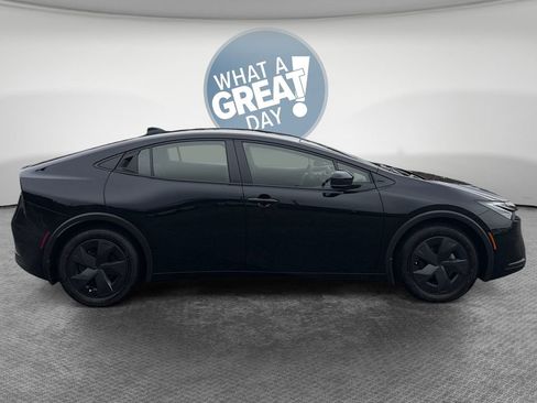 Used 2026 Toyota Prius LE image 2