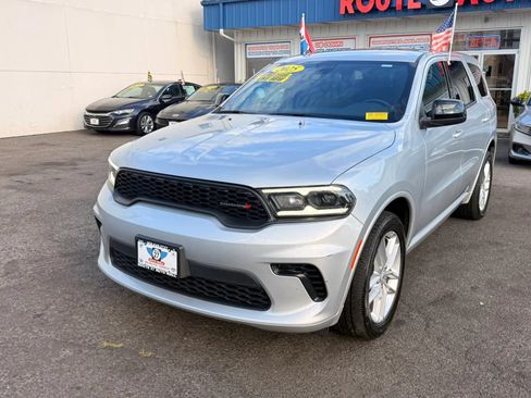 Used 2025 Dodge Durango GT AWD/4WD image 4