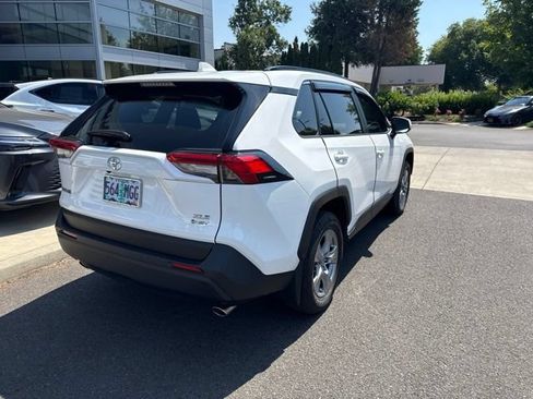 Used 2025 Toyota RAV4 XLE w/ Convenience Package AWD/4WD image 4