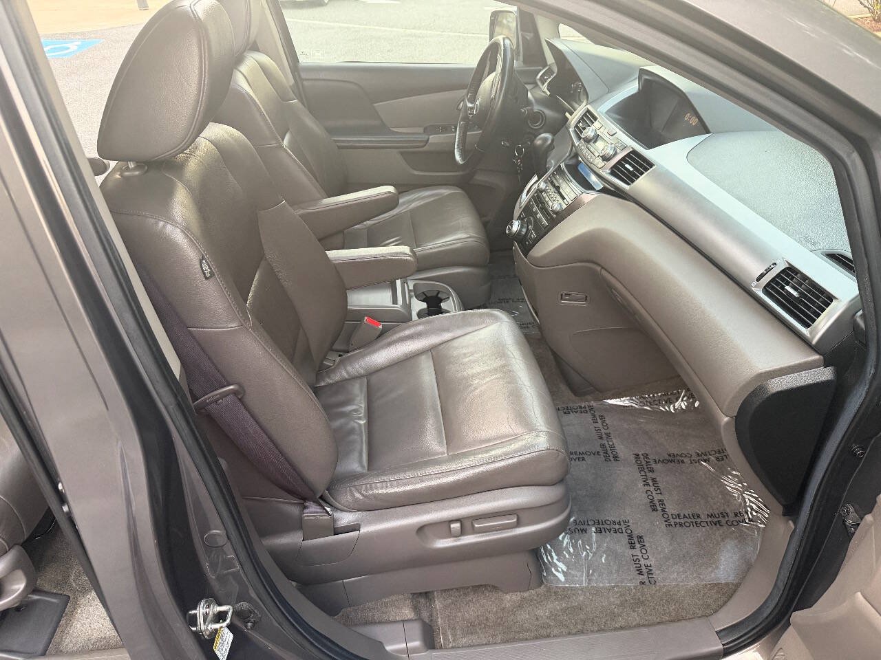 Used 2012 Honda Odyssey Touring image 17