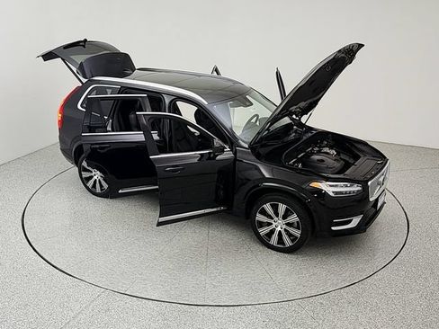 Certified 2024 Volvo XC90 T8 Ultimate w/ Protection Package Premier AWD/4WD image 22