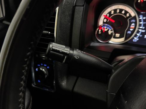 Used 2018 RAM 2500 Laramie w/ Convenience Group AWD/4WD image 25