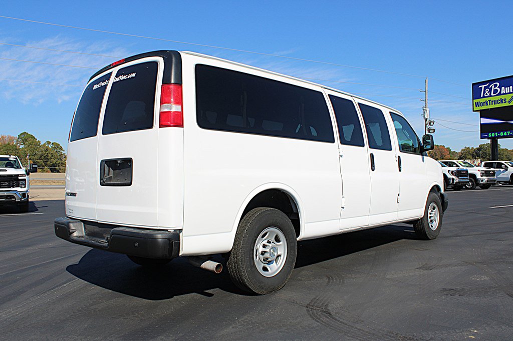 Used 2020 Chevrolet Express 3500 LS RWD image 5
