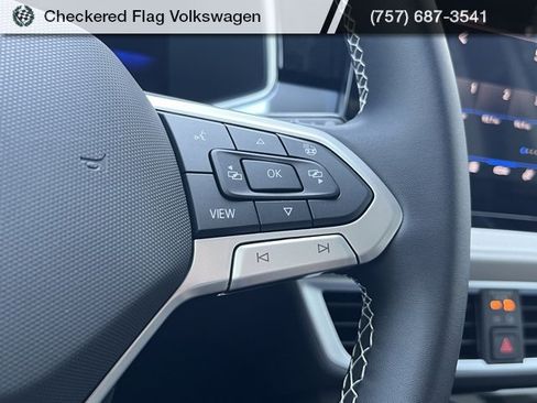 New 2025 Volkswagen Taos SE image 36
