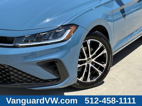 Used 2026 Volkswagen Jetta Sport FWD image 3