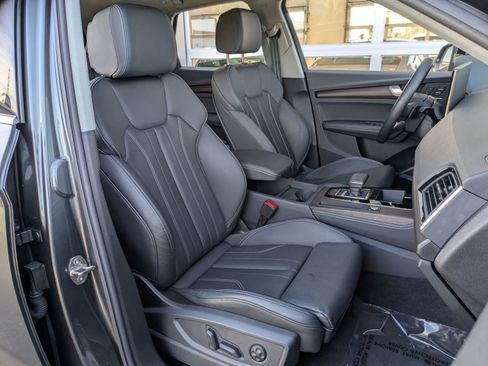 Used 2024 Audi Q5 e Premium Plus w/ Premium Plus Package image 28