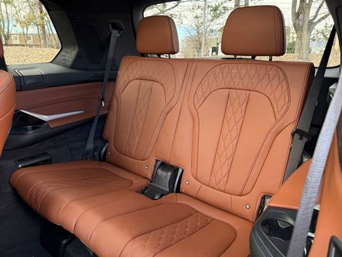 Used 2025 BMW X7 M60i image 20