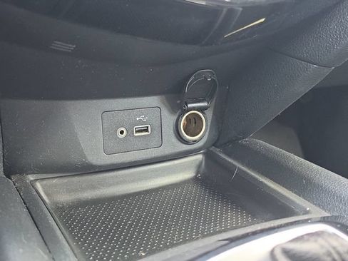 Used 2018 Nissan Rogue SV FWD image 28