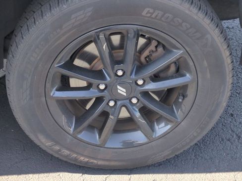 Used 2020 Dodge Journey SE w/ SE Popular Equipment Group image 13