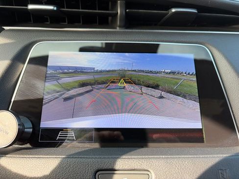 Used 2020 Cadillac XT4 Premium Luxury FWD image 14
