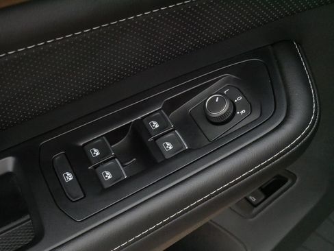 Used 2026 Volkswagen Atlas SE AWD/4WD image 19