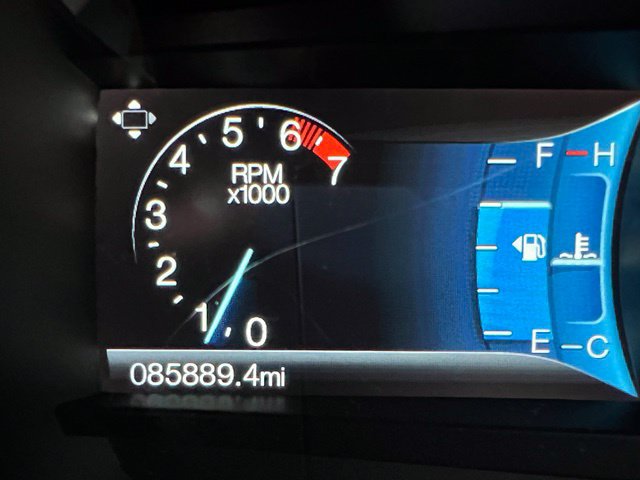 Used 2018 Ford Edge Titanium w/ Equipment Group 301A AWD/4WD image 15