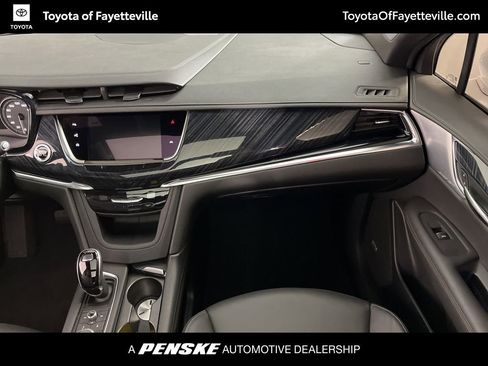 Used 2024 Cadillac XT6 Premium Luxury w/ Technology Package image 24