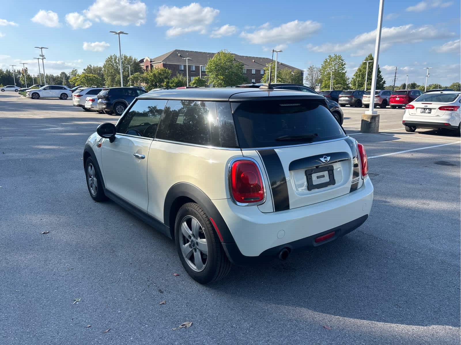 Used 2017 MINI Cooper 2-Door Hardtop FWD image 3