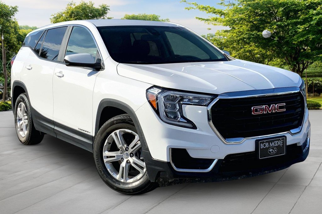 Used 2024 GMC Terrain SLE FWD image 3
