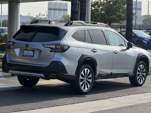 Used 2024 Subaru Outback Limited AWD/4WD image 4