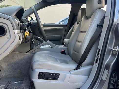 Used 2004 Porsche Cayenne S AWD/4WD image 40