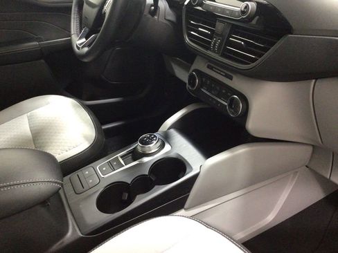 Used 2023 Ford Escape Active image 30