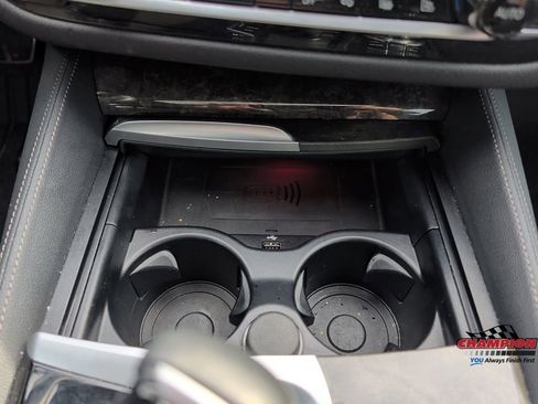 Used 2023 BMW M550i xDrive w/ Executive Package image 20