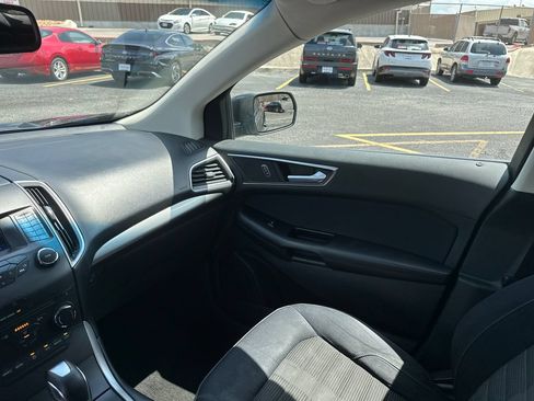 Used 2015 Ford Edge SEL AWD/4WD image 17