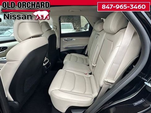 Used 2024 Genesis GV70 2.5T w/ Advanced Package image 15