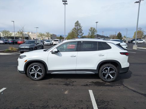 New 2026 Volkswagen Tiguan SE image 9