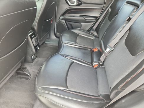 Used 2023 Jeep Compass Trailhawk AWD/4WD image 11