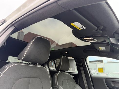 Used 2023 Volvo C40 P8 Recharge Ultimate w/ Protection Package Premier AWD/4WD image 33
