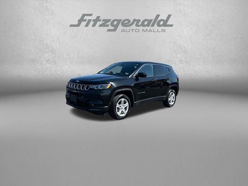 Used 2023 Jeep Compass Sport AWD/4WD image 3