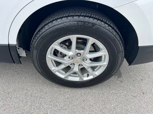 Used 2024 Chevrolet Equinox LT AWD/4WD image 14