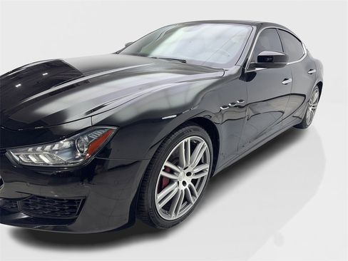 Used 2019 Maserati Ghibli image 11