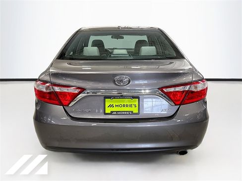 Used 2017 Toyota Camry XLE image 6
