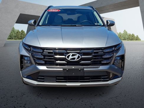 Used 2025 Hyundai Tucson SEL FWD image 2