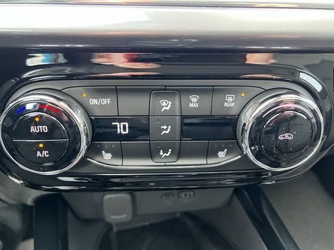 New 2026 Chevrolet Trax ACTIV w/ Sunroof Package FWD image 35