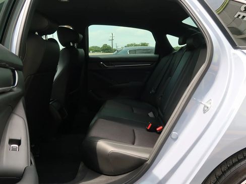 Used 2022 Honda Accord Sport image 18