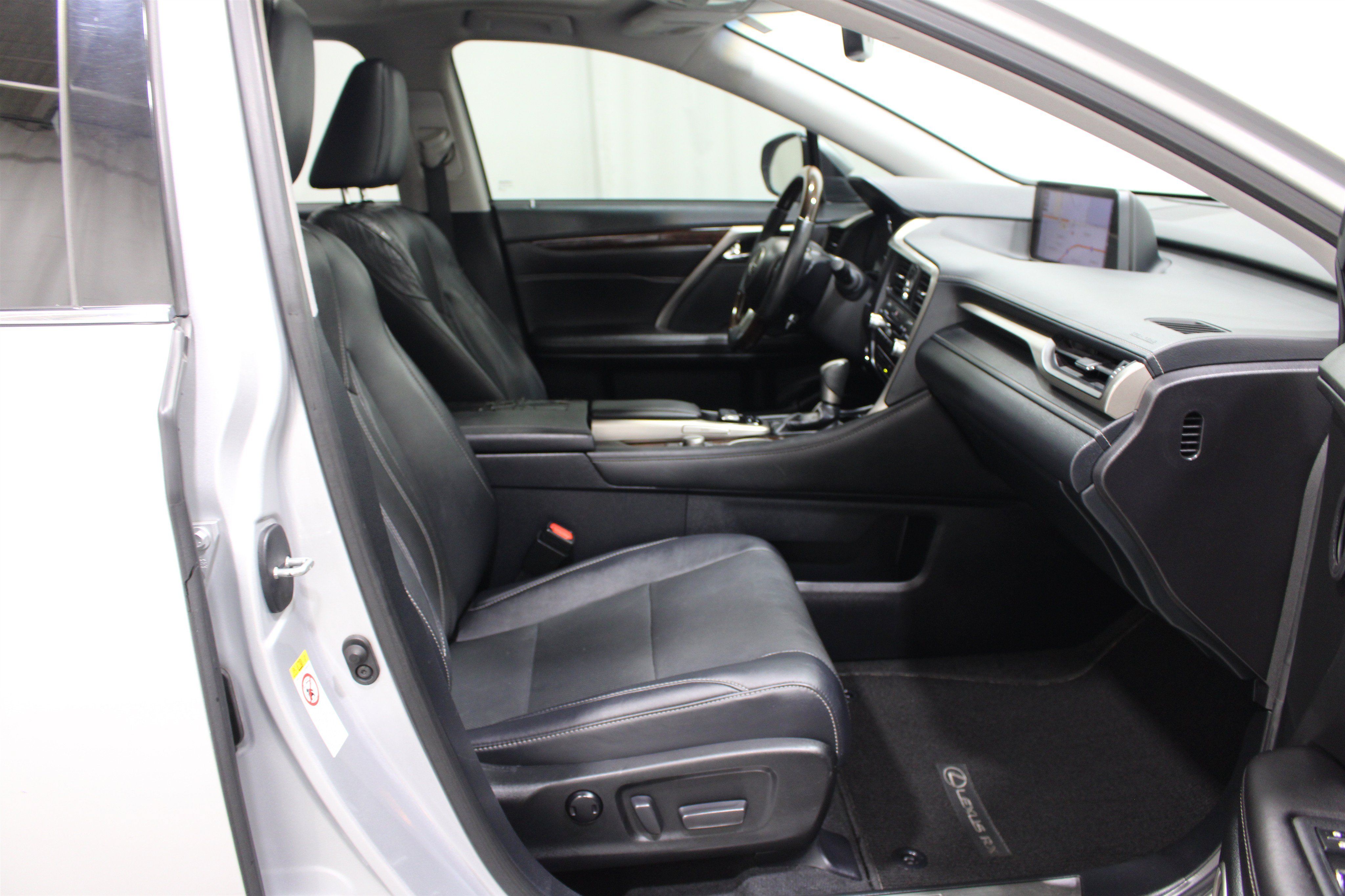 Used 2016 Lexus RX 350 FWD w/ Premium Package image 27